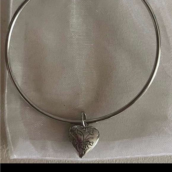 Custom Fabric Locket - Picture 6 of 6